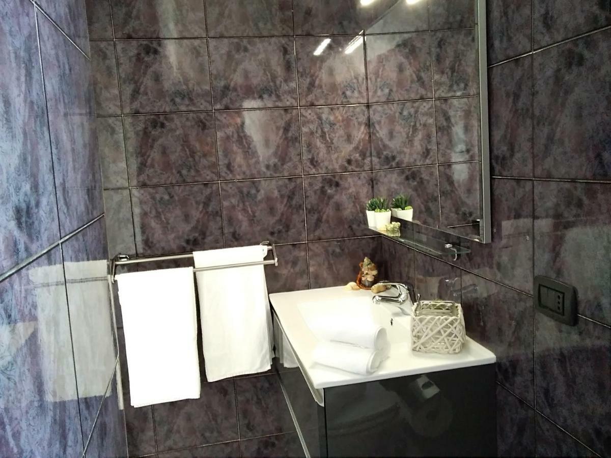 Casa Romans, Via Della Palma, 63 Apartman Catania Kültér fotó